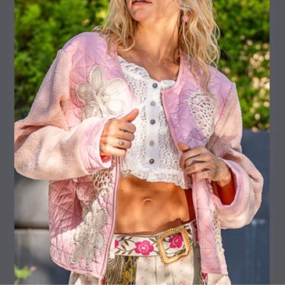 New POL Boho Vintage Washed Pink Quilted Sherpa Jacket